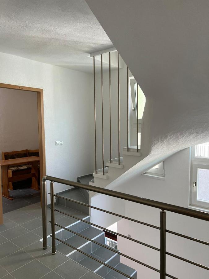 S&R Lake View Hostel Кониц Экстерьер фото