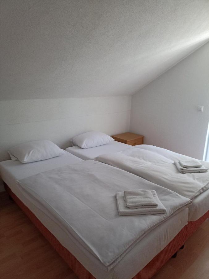 S&R Lake View Hostel Кониц Экстерьер фото